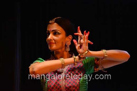 Barathanatyam